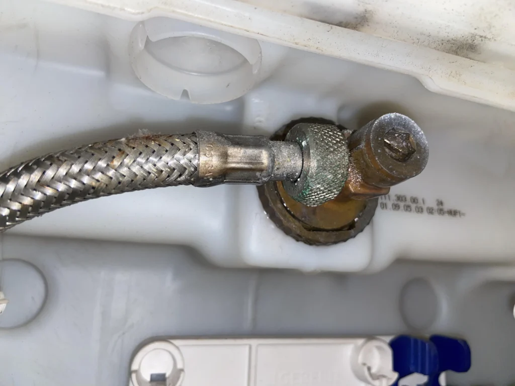 couper-arrivée-deau-dépannage-plombier-Liège