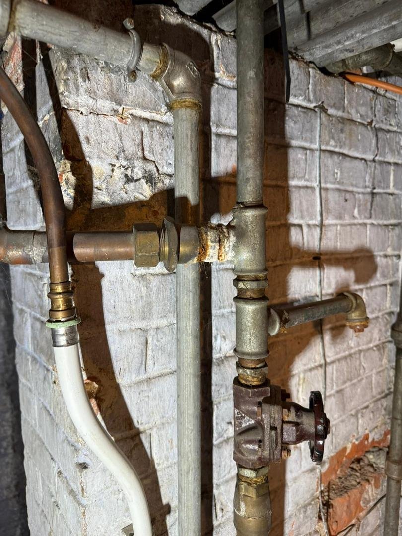 Rénovation tuyauterie et raccordement plombier Liège